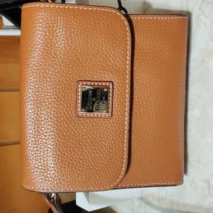 Dooney & Bourke